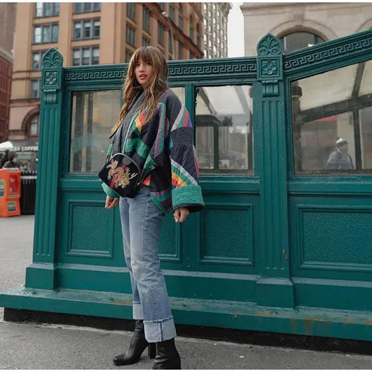Lauren | Chaqueta kimono acolchada con rayas arco iris