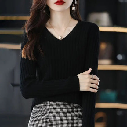 Irene | Jersey de punto con cuello de pico y corte entallado para mujer