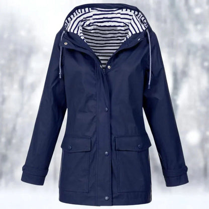 Chaqueta robusta y resistente a la intemperie: cortaviento, impermeable y cómoda para la mujer