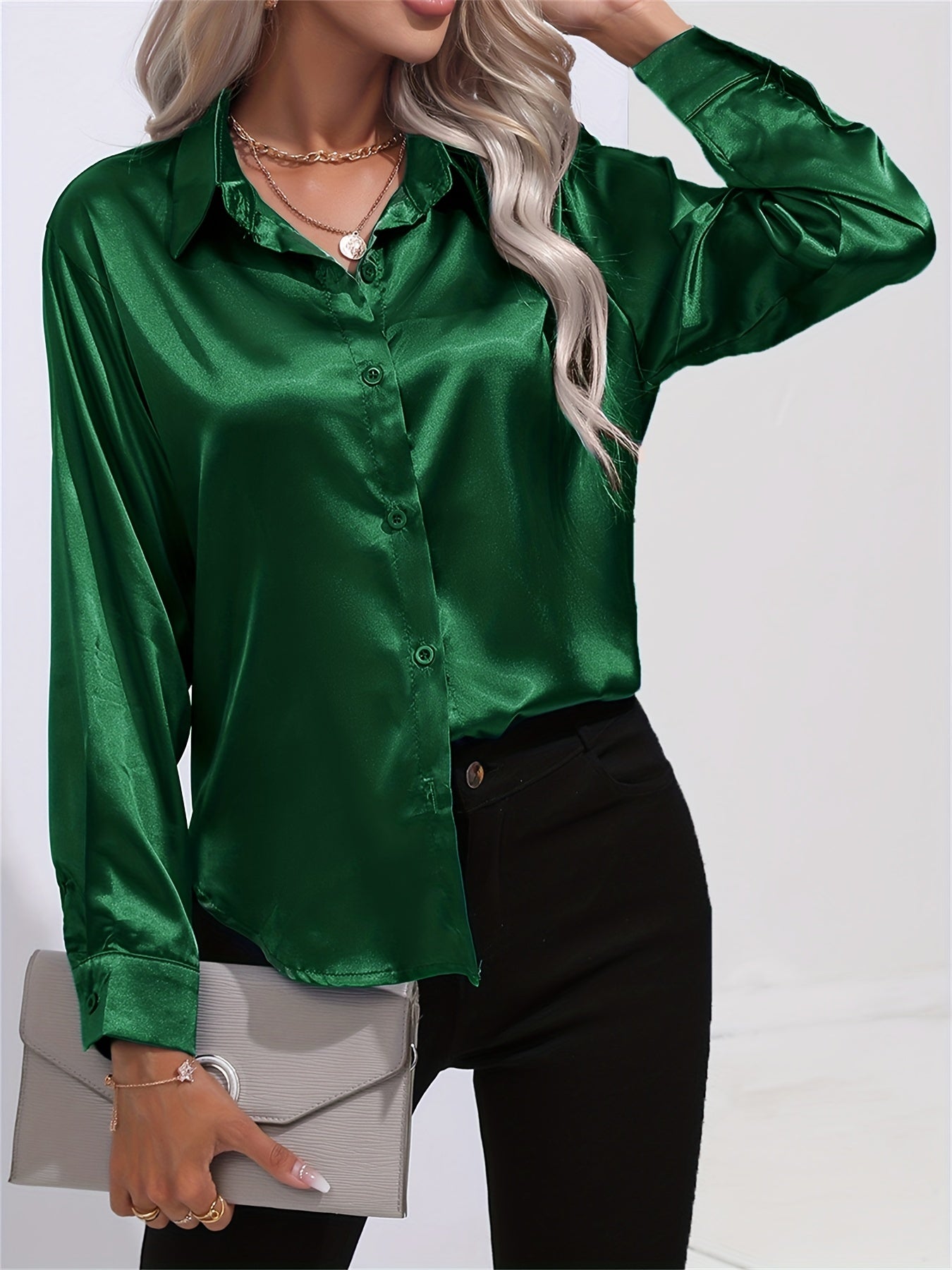 Blusa de satén de manga larga - Cuello con solapa y tejido ligero