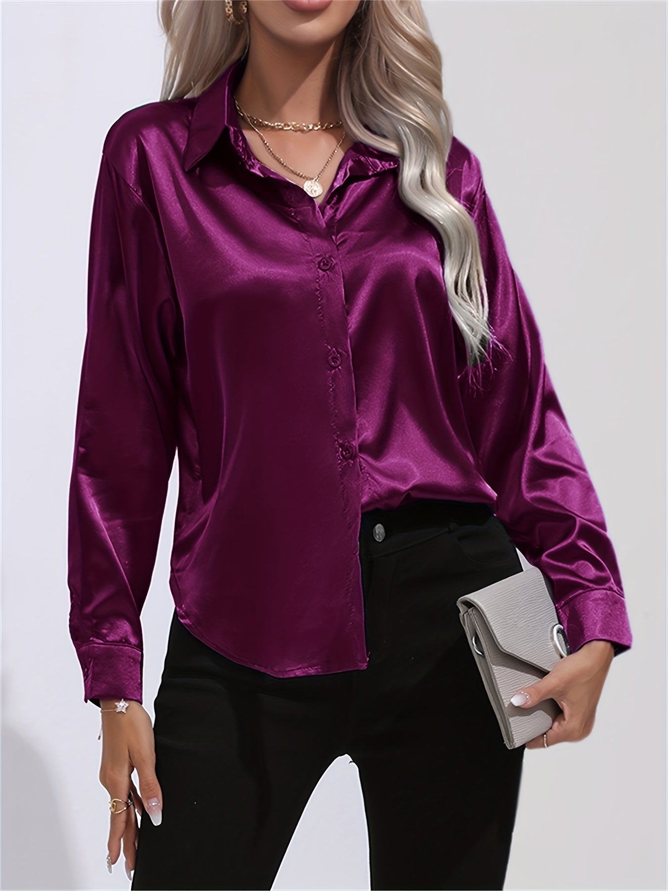 Blusa de satén de manga larga - Cuello con solapa y tejido ligero