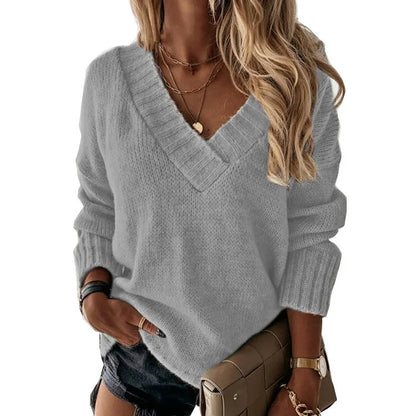 Veltri™ | Jersey de punto con cuello en V para una cómoda elegancia.