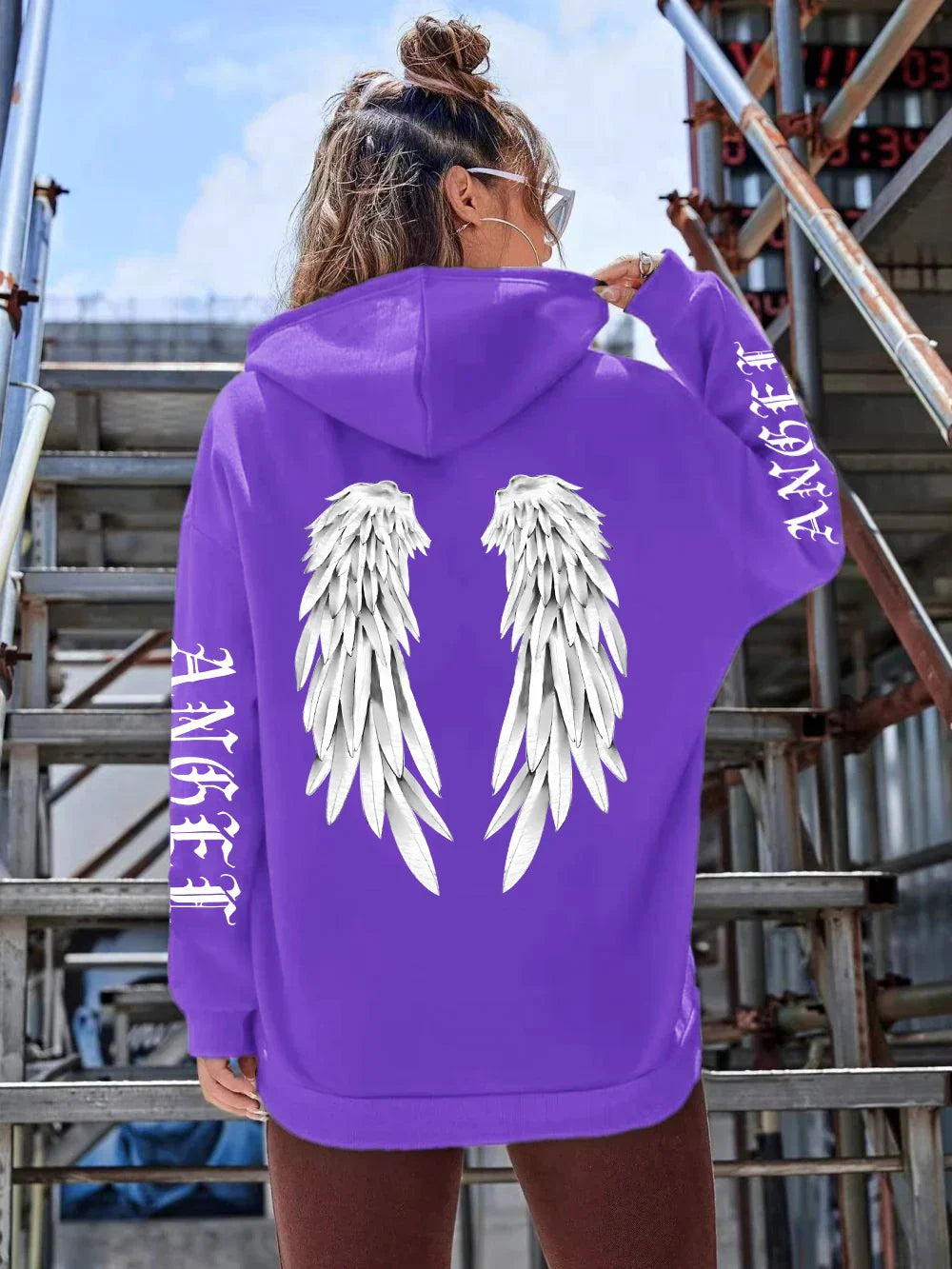 Heidi | Sudadera holgada con capucha y estampado de alas para mujer