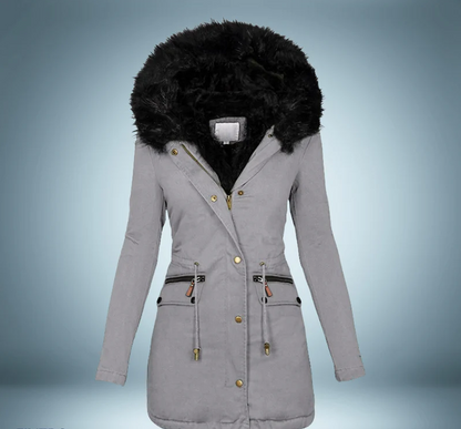 Exclusiva parka con cuello de piel en negro