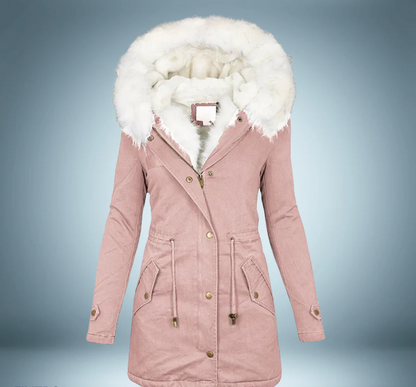 Exclusiva parka con cuello de piel en negro