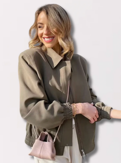 Scarlett | cálida chaqueta acolchada para mujer con capucha