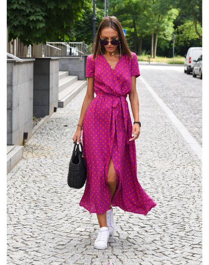 Vestido floral con abertura alta y cintura ajustable