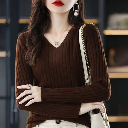 Irene | Jersey de punto con cuello de pico y corte entallado para mujer