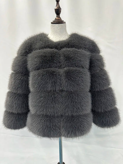 Elegante abrigo de piel para señora