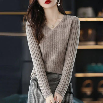 Irene | Jersey de punto con cuello de pico y corte entallado para mujer