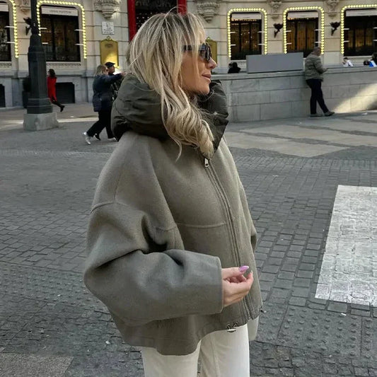 Lili - Sudadera con capucha verde y elegante de otoño para mujer