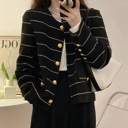 Elegante chaqueta corta de tweed