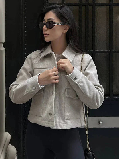 Elegante chaqueta de lana con tapeta de botones para mujer