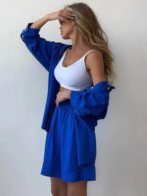 Conjunto de mujer con blusa y pantalón