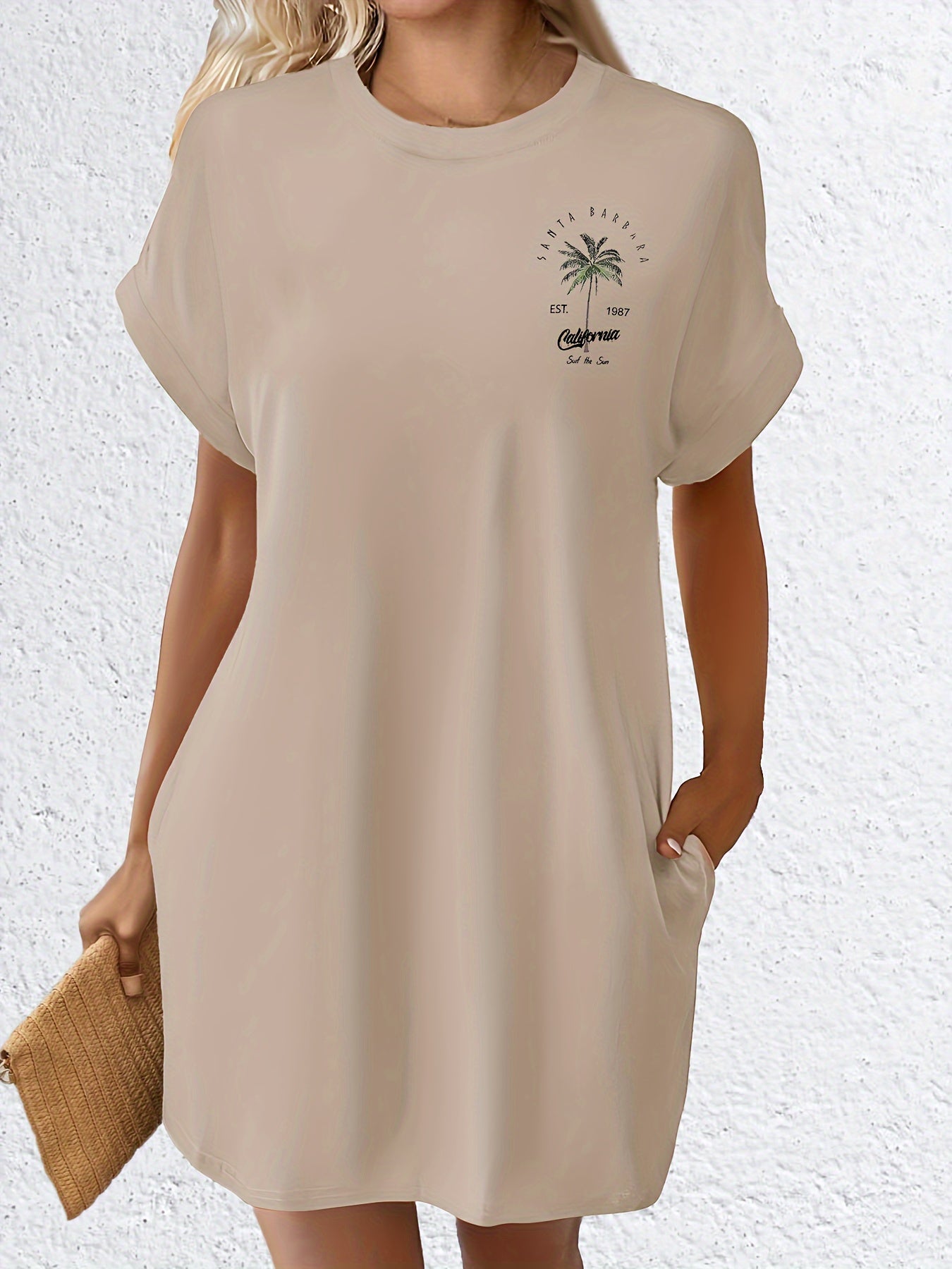 Vestido camiseta - Estampado de palmeras con bolsillo y ajuste cómodo