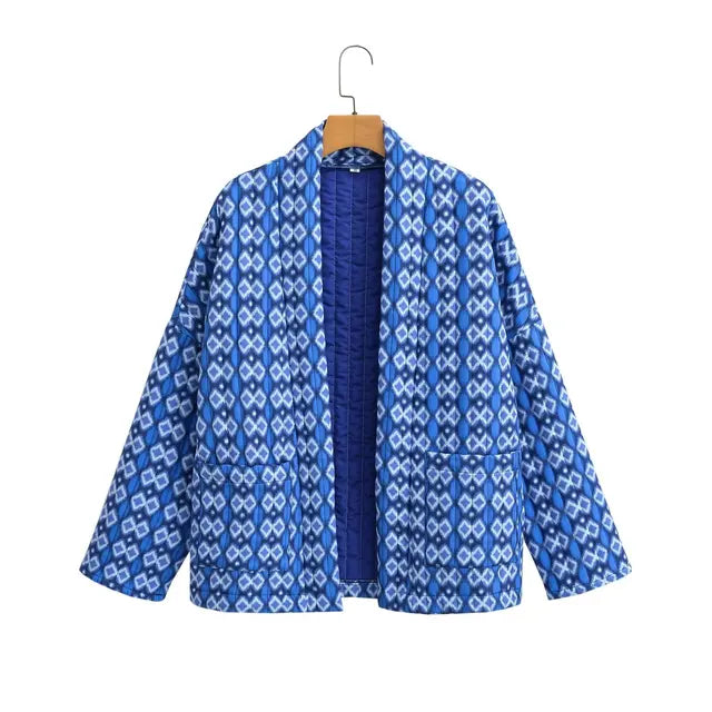 Elegante chaqueta étnica de mujer