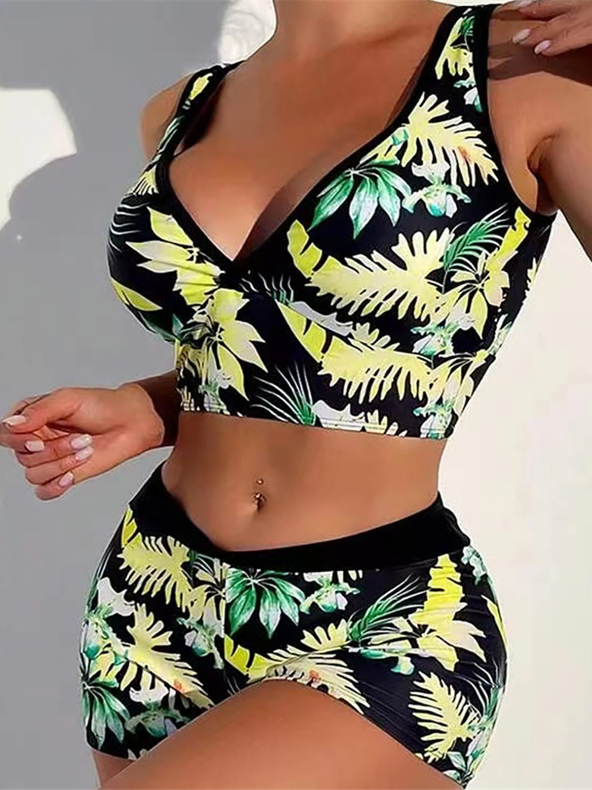 Bikini femenino y ligero
