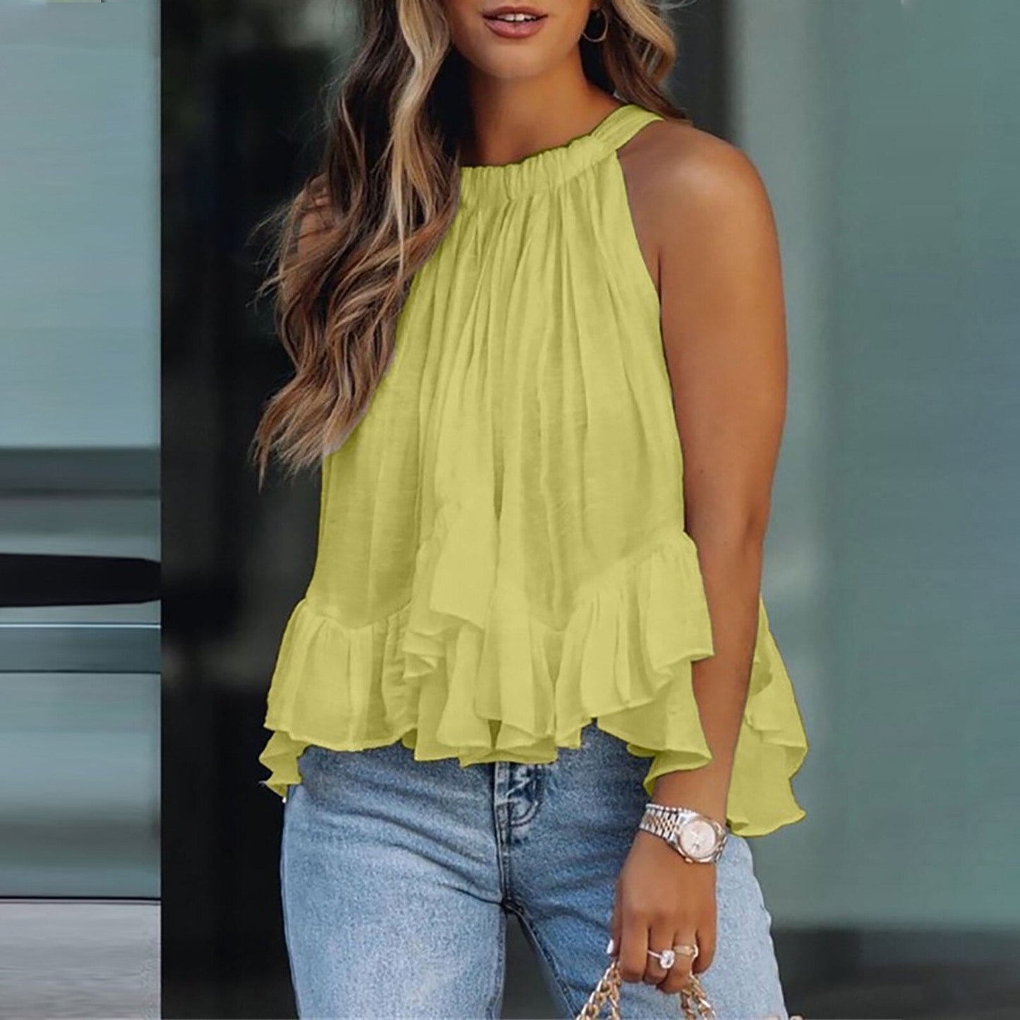 Elegante top de mujer con volantes