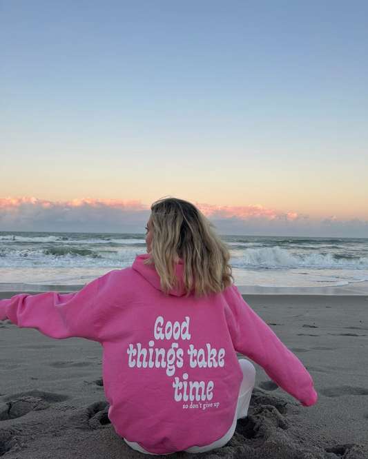 Elisa | Sudadera casual con capucha y estampado Good Things Take Time - ideal para otoño/invierno