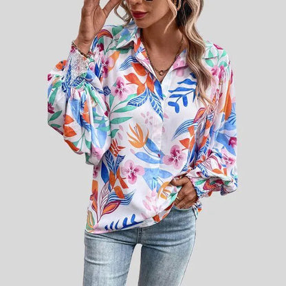 Alegre blusa de mujer con estampado