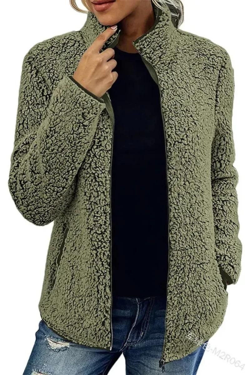Chaqueta cálida con cuello alto y cremallera | Willa