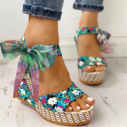 Marina® | Sandalias de tacón de cuña para mujer con estampado floral de tendencia elegante