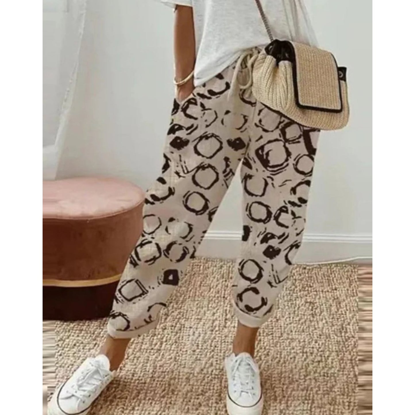 Pantalones casuales y a la moda