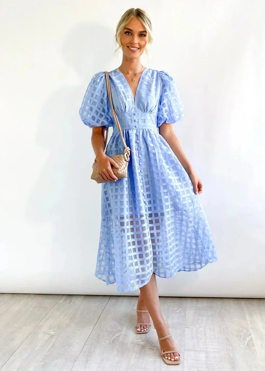 Vestido a cuadros con mangas fruncidas