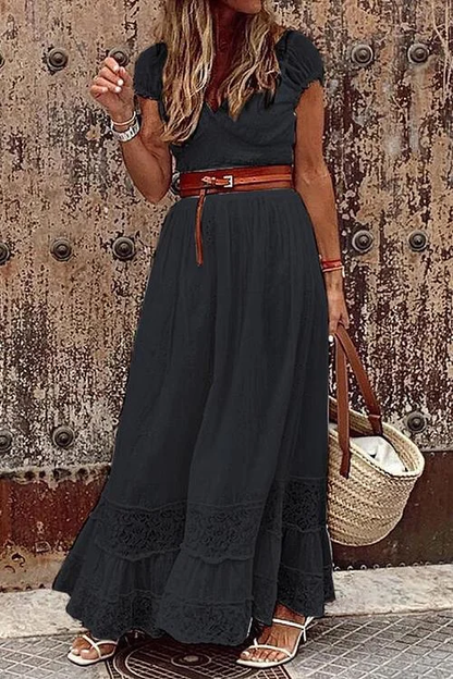 Maxi vestido con mangas cortas, encaje y escote en V
