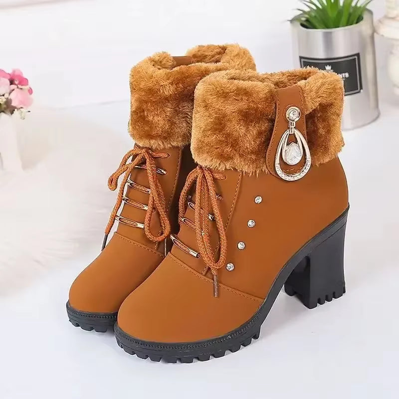 Elegantes botas de invierno para mujer con tacón