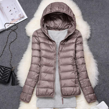 Chaqueta de pluma con capucha para mujer