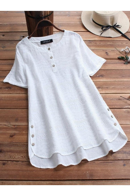 Blusa informal bordada de estilo bohemio con mangas cortas y cierre de botones