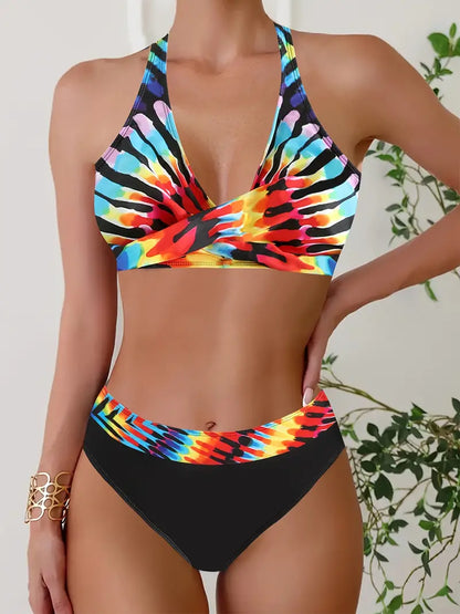 Bikini cruzado con estilo halter