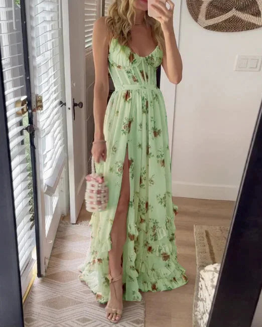 Vestido floral largo con favorecedor escote