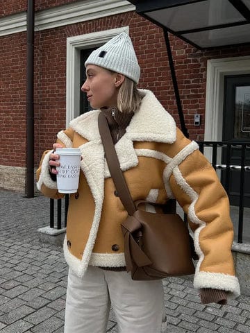 Chaqueta con doble botonadura para mujer