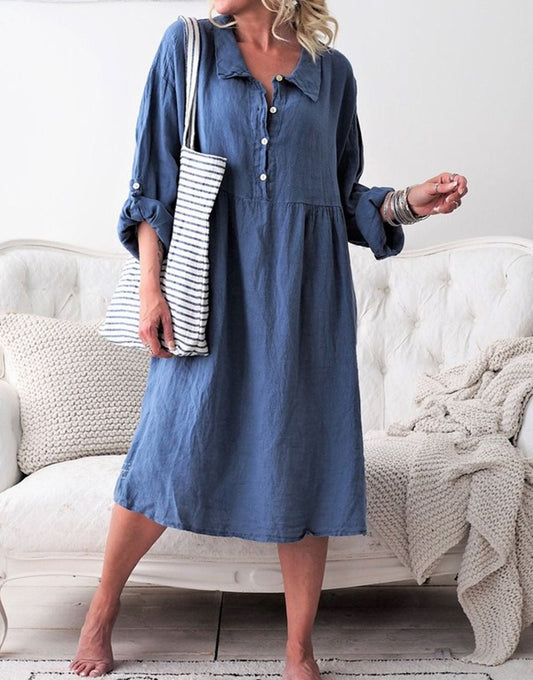 Vestido básico de tela con botones y cuello camisero de manga larga