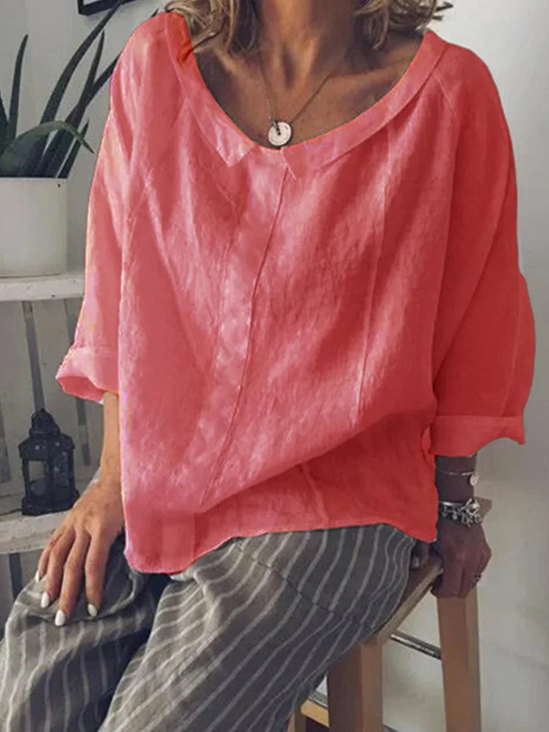 Valentina - Camisa lisa de mujer con solapas pequeñas