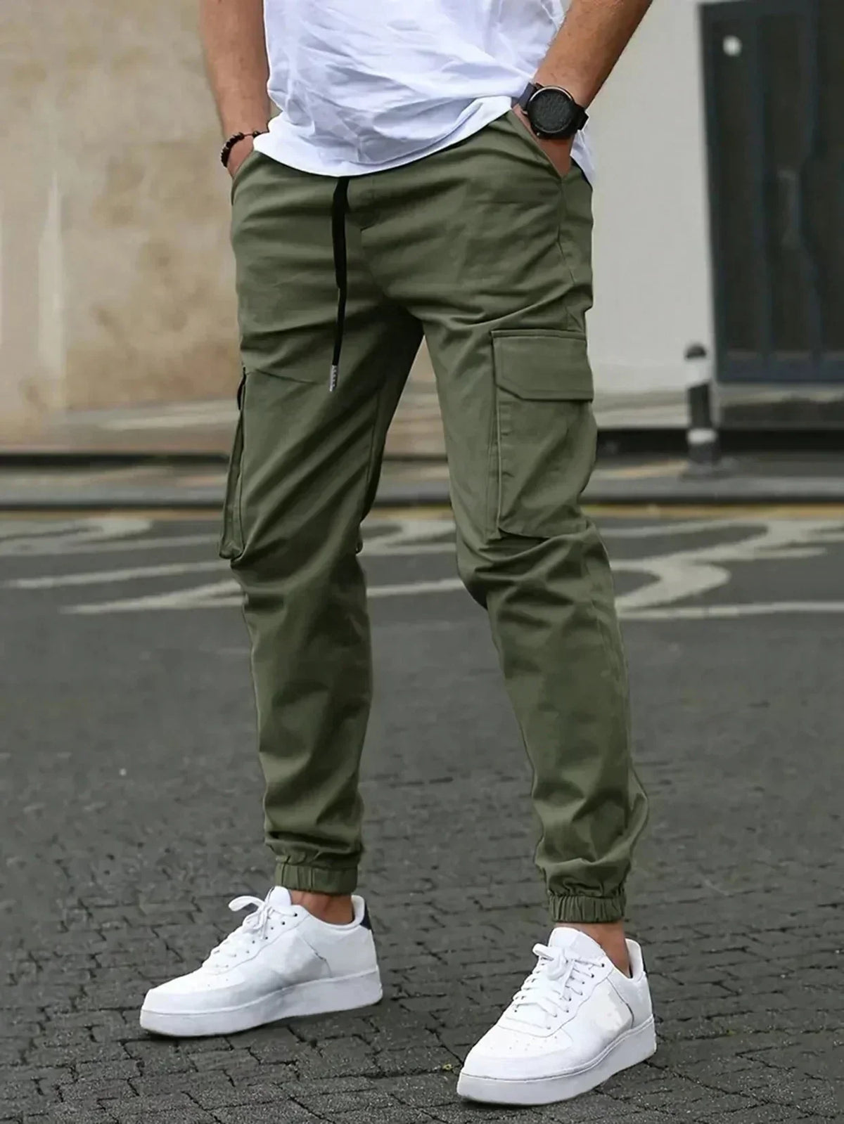 Męskie Luźne Spodnie Cargo z Ściągaczami w Stylu Jogger