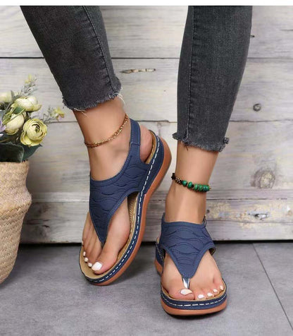 Irene® | Romanza Elegantes sandalias con tacón de cuña para el look playero del verano