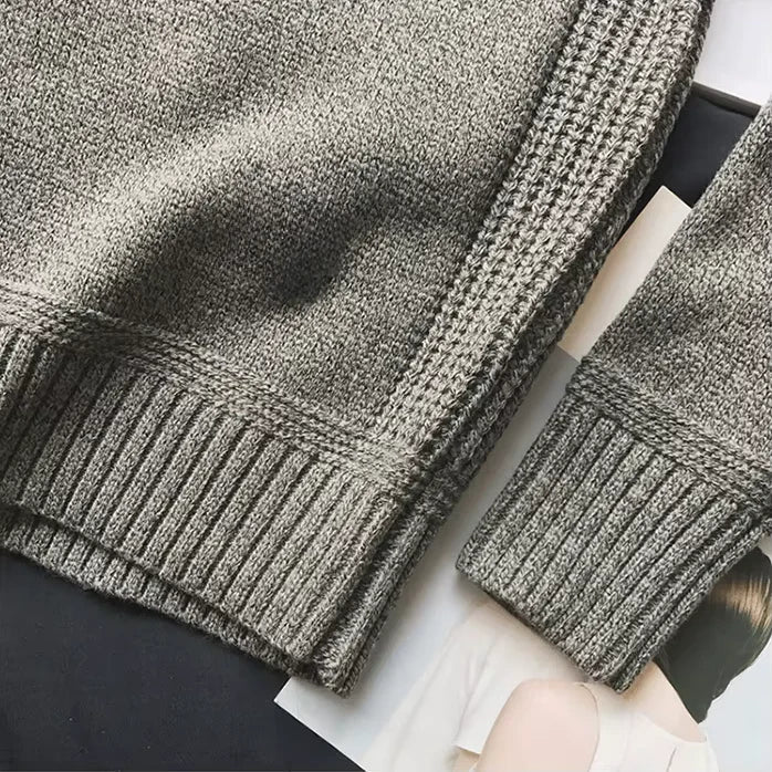 Męski sweter okrągły dekolt łatki na łokcie