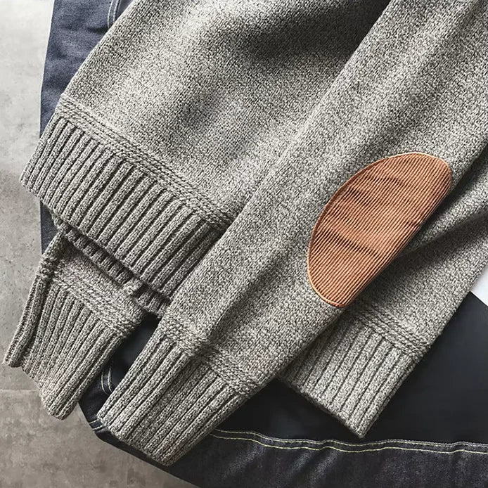 Męski sweter okrągły dekolt łatki na łokcie