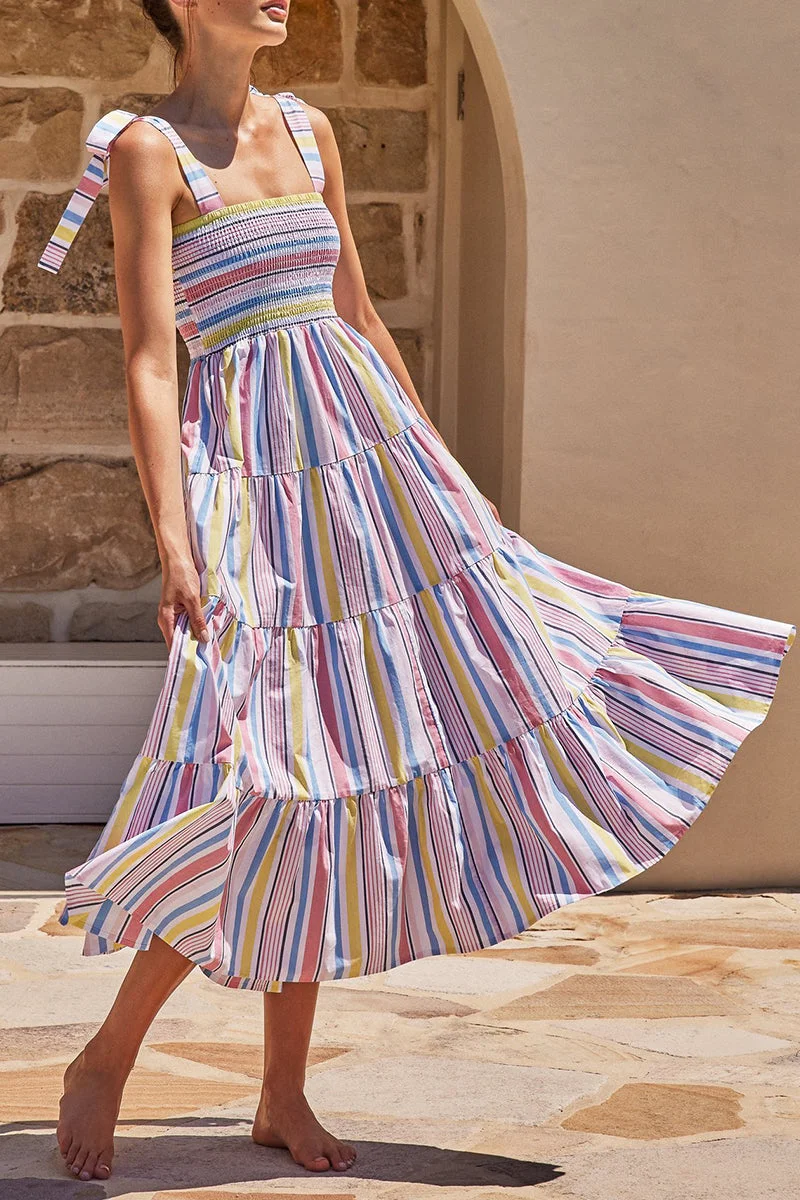 Vestidos con tirantes finos y lunares en Fashion Street