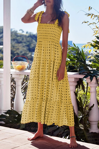 Vestidos con tirantes finos y lunares en Fashion Street