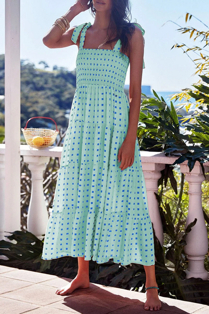 Vestidos con tirantes finos y lunares en Fashion Street