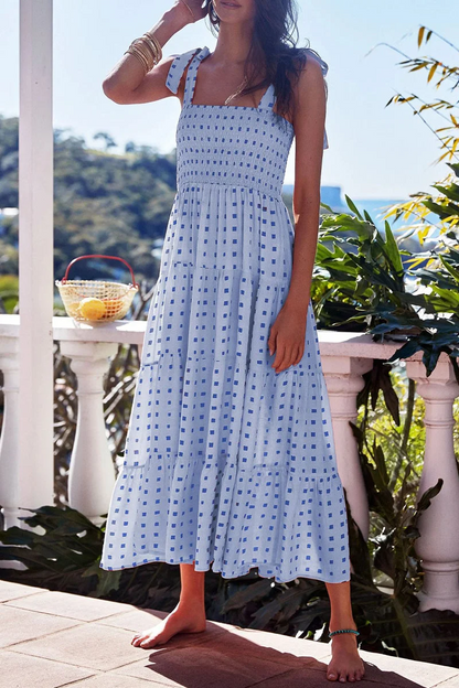 Vestidos con tirantes finos y lunares en Fashion Street