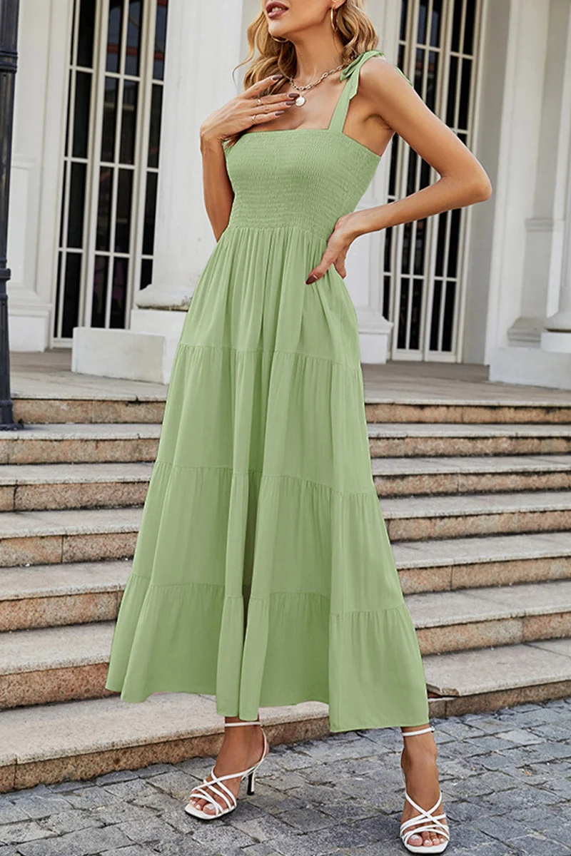 Vestidos con tirantes finos y lunares en Fashion Street