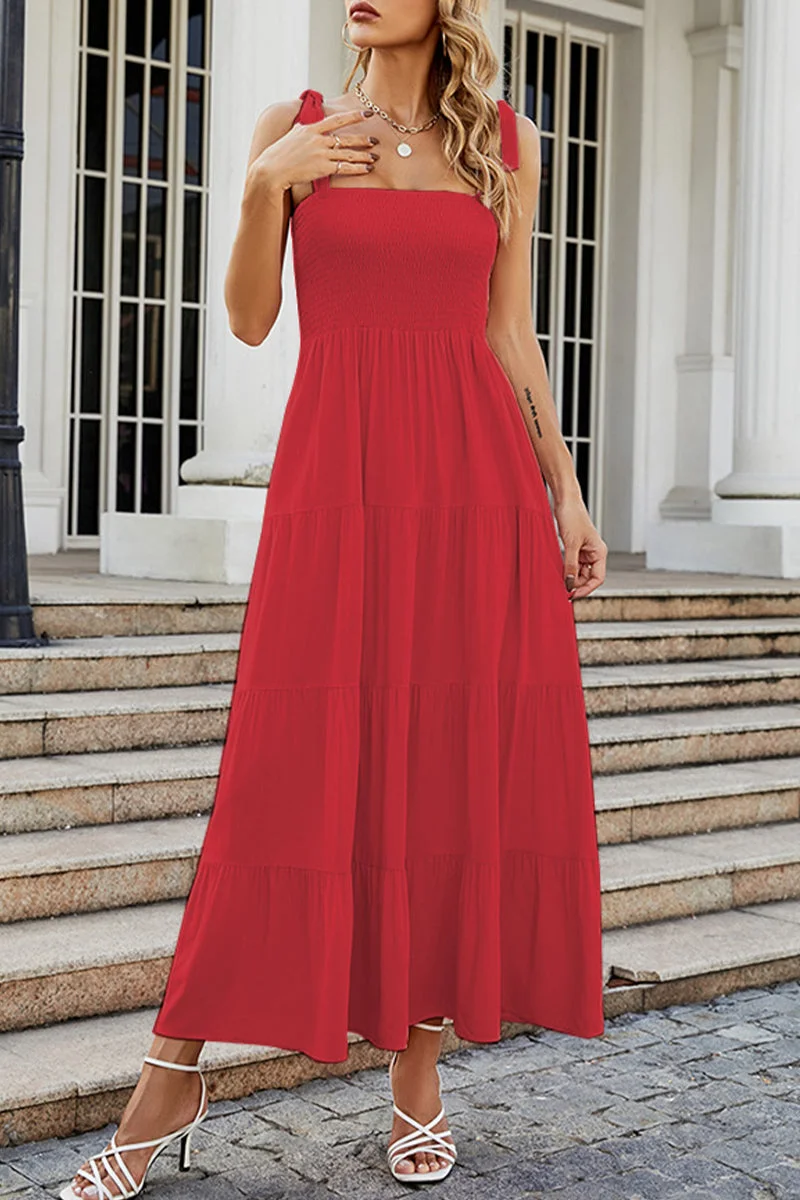 Vestidos con tirantes finos y lunares en Fashion Street