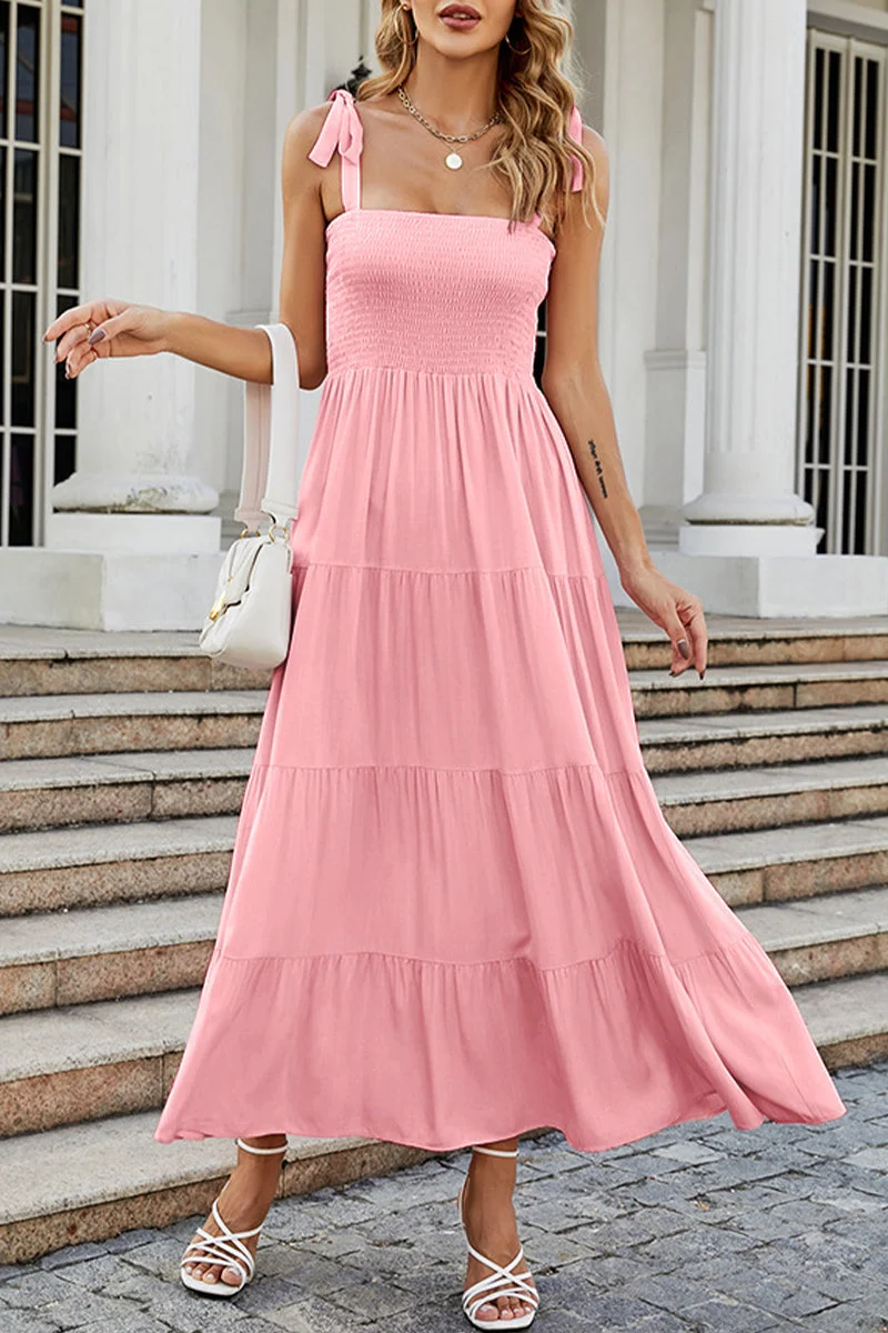 Vestidos con tirantes finos y lunares en Fashion Street