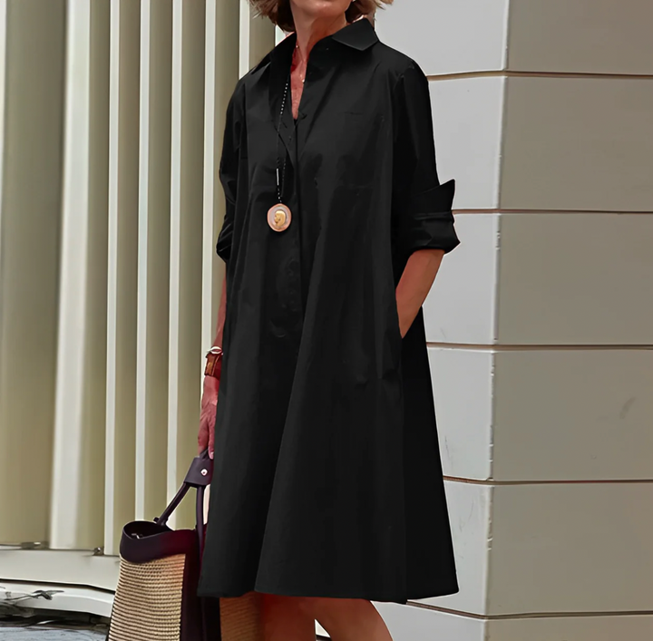 Vestido camisero atemporal con elegancia moderna