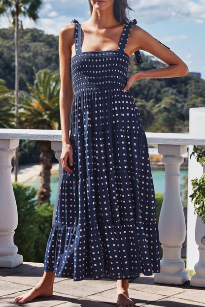 Vestidos con tirantes finos y lunares en Fashion Street